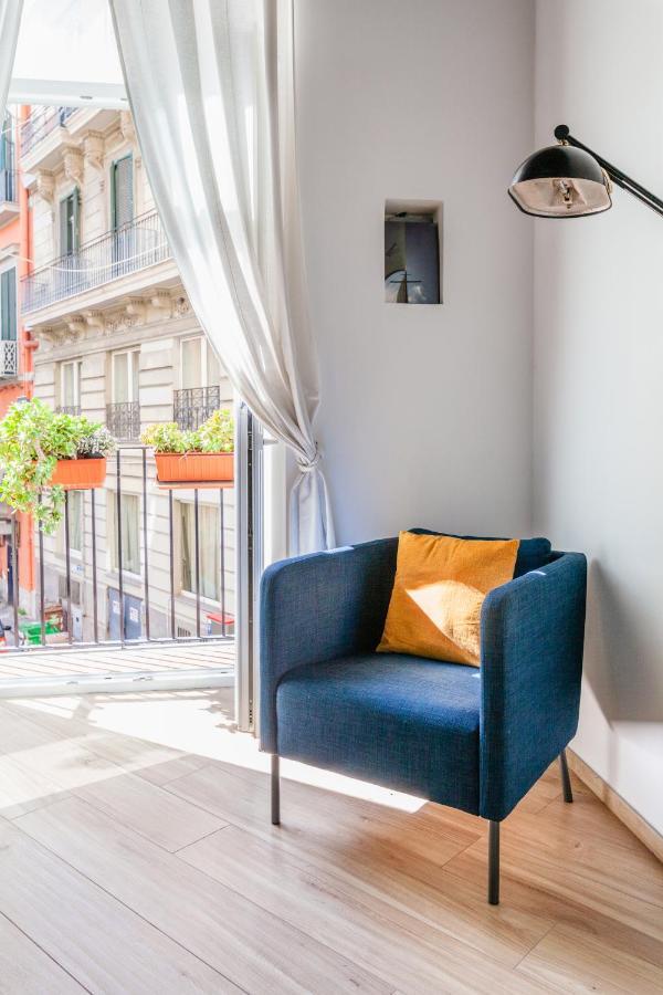 Appartamento Moderno Nel Centro Storico Naples Luaran gambar