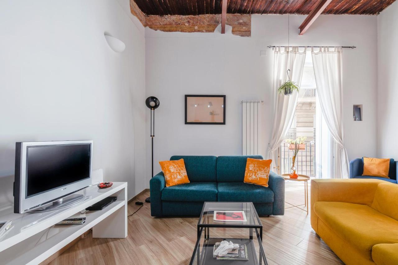 Appartamento Moderno Nel Centro Storico Naples Luaran gambar